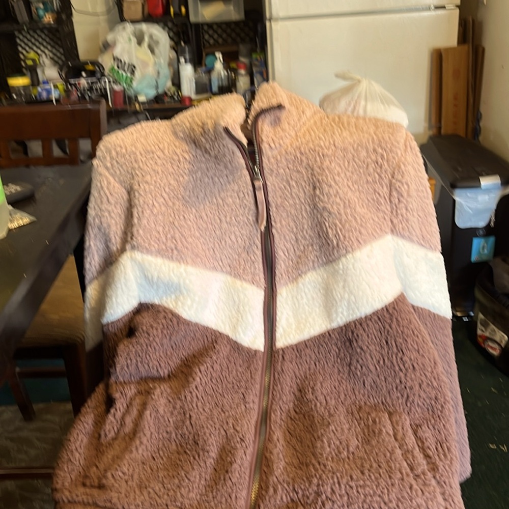 Cute come sherpa